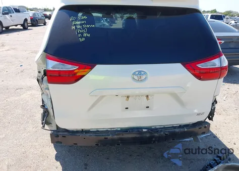 2019 Toyota Sienna Xle 8 Passenger z USA, uszkodzony, nr VIN 5TDYZ3DC4KS008620